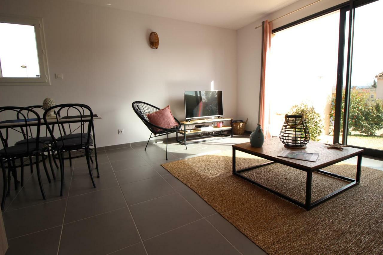 فيلا Le Clos De La Montagnette - Maison Avec Parking Et Jardin LʼIsle-sur-la-Sorgue المظهر الخارجي الصورة