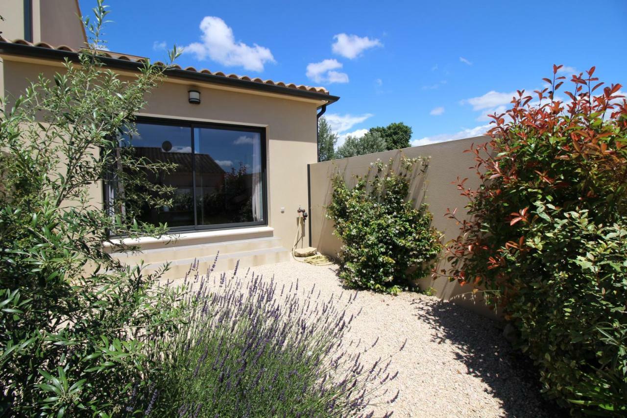 فيلا Le Clos De La Montagnette - Maison Avec Parking Et Jardin LʼIsle-sur-la-Sorgue المظهر الخارجي الصورة